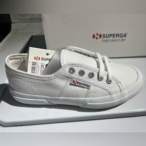 BRAND NEW SUPERGAS size 5 (35)